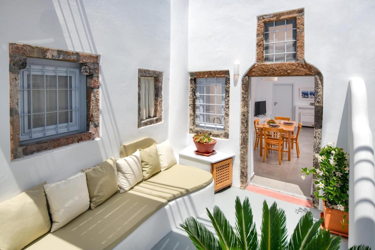 Petit Village Fira  Ngoại thất bức ảnh