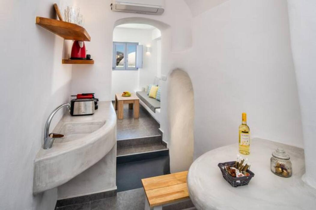 Petit Village Fira  Ngoại thất bức ảnh