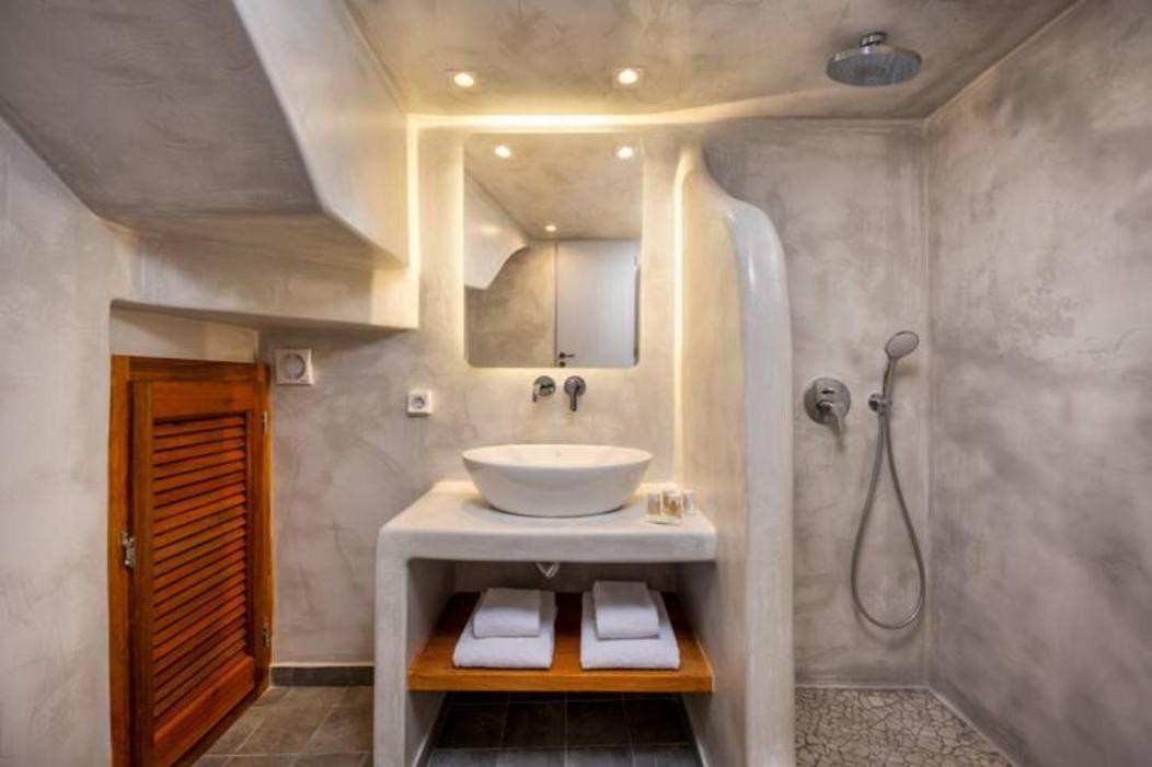 Petit Village Fira  Ngoại thất bức ảnh