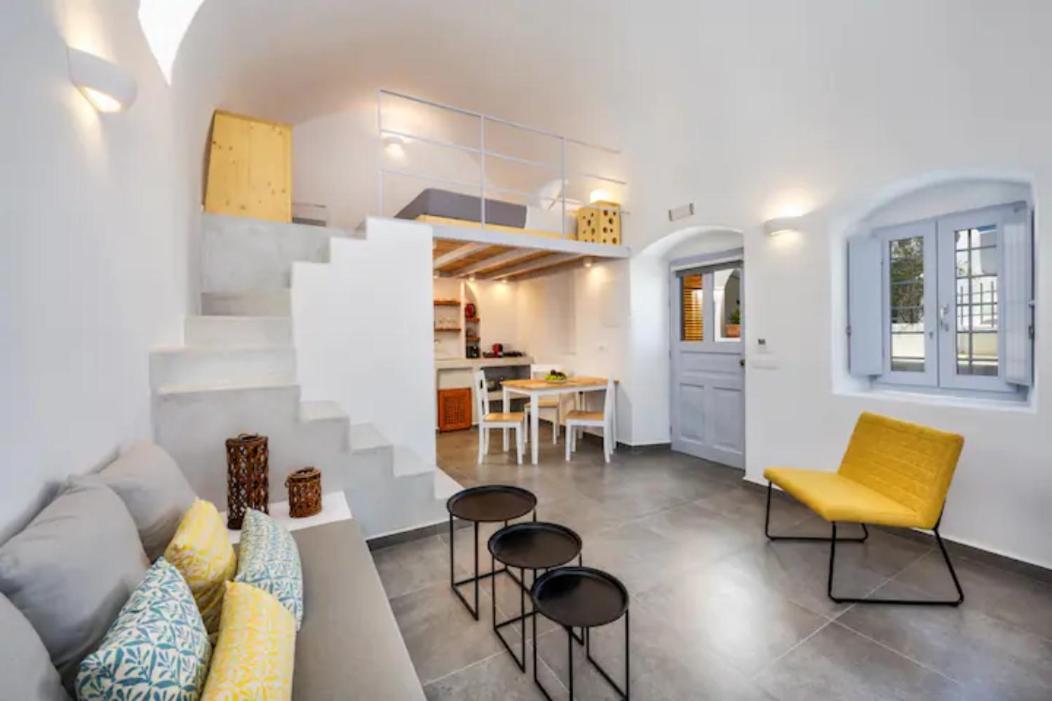 Petit Village Fira  Ngoại thất bức ảnh